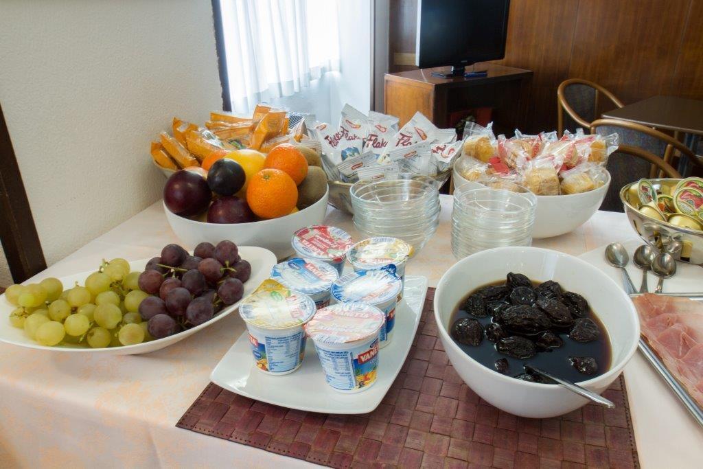Hotel Mantegna Мантуя Экстерьер фото