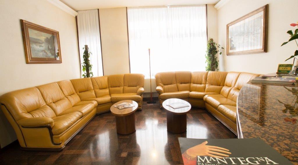 Hotel Mantegna Мантуя Экстерьер фото