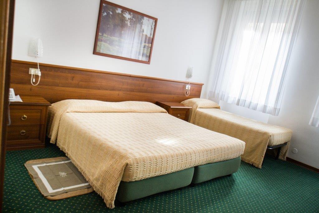 Hotel Mantegna Мантуя Экстерьер фото
