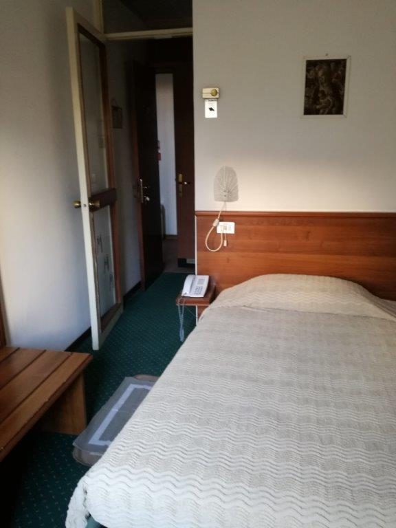 Hotel Mantegna Мантуя Экстерьер фото