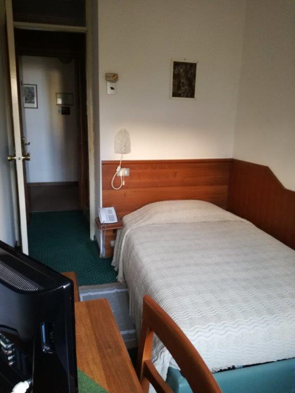 Hotel Mantegna Мантуя Экстерьер фото