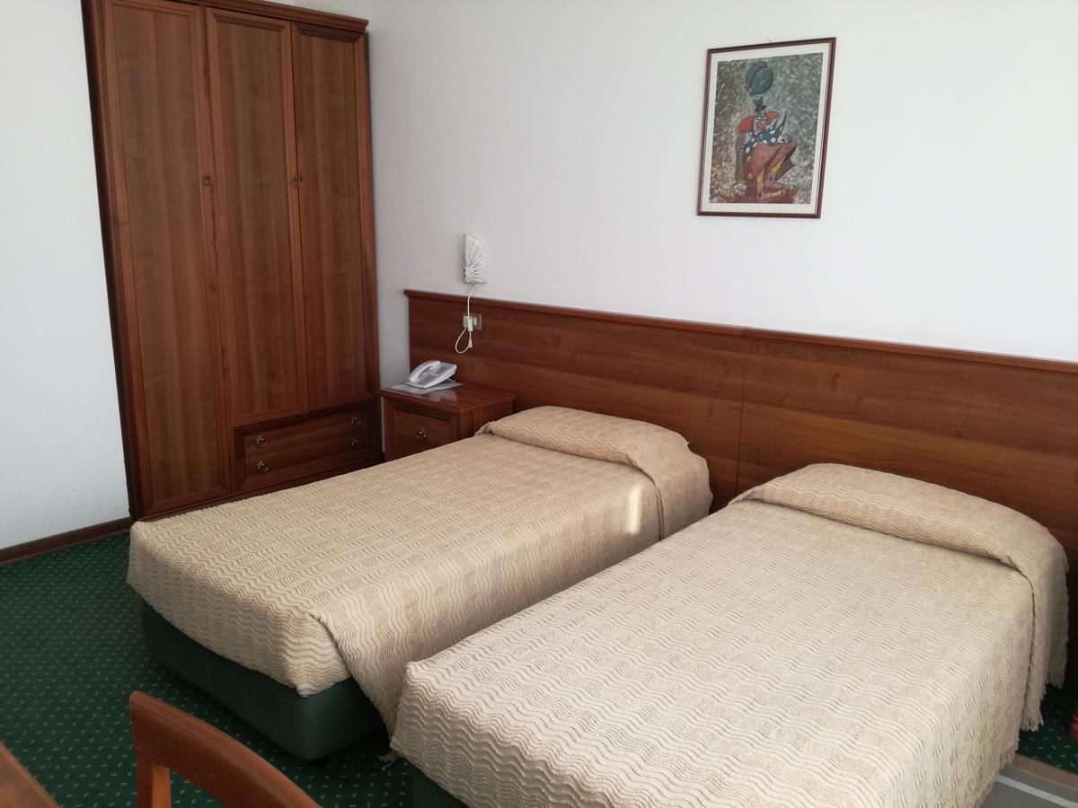 Hotel Mantegna Мантуя Экстерьер фото