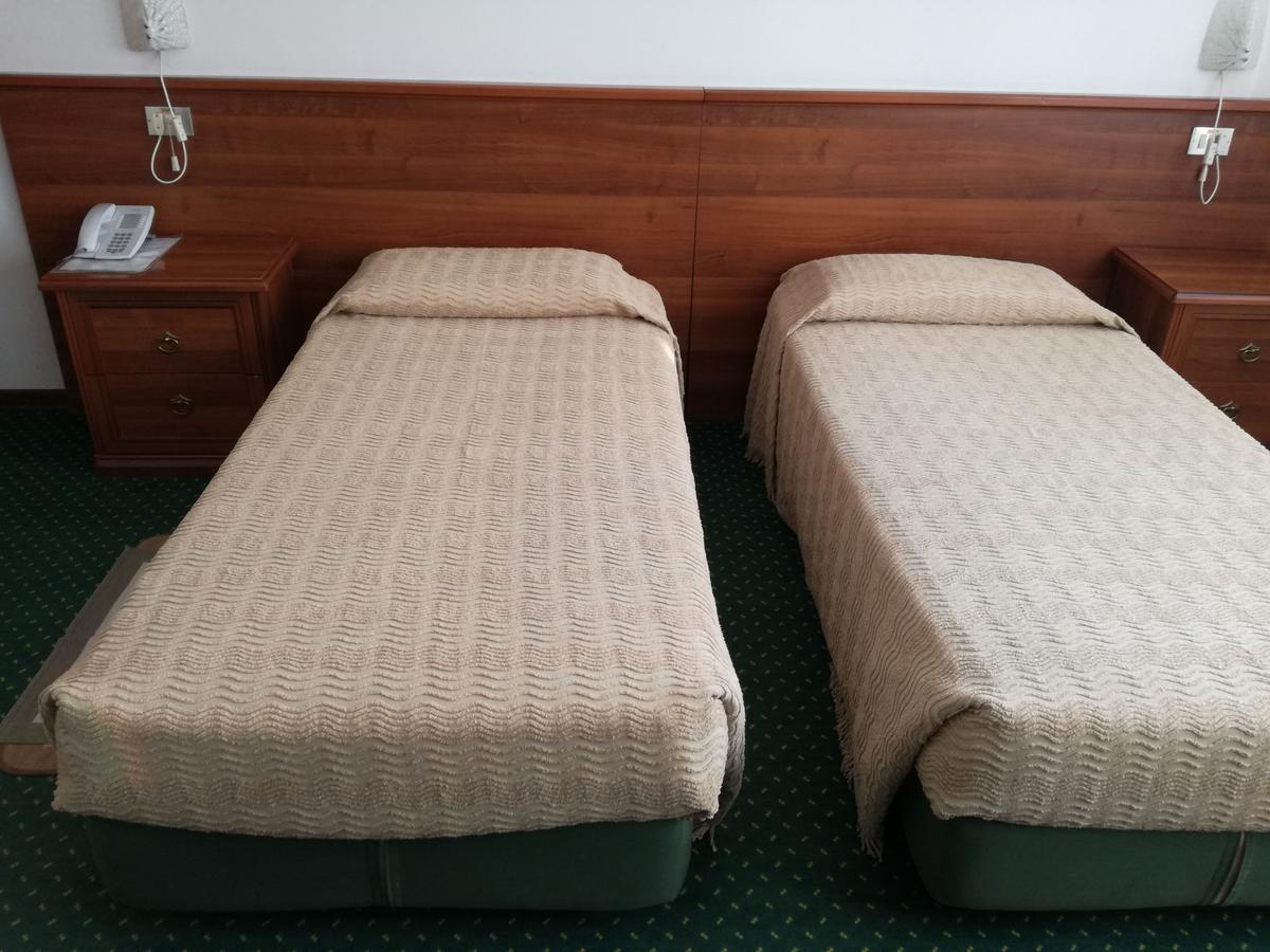 Hotel Mantegna Мантуя Экстерьер фото